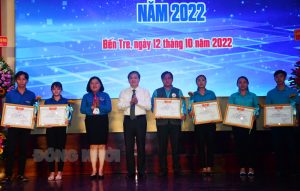 Tiêu chuẩn cán bộ Đoàn Thanh niên Cộng sản Hồ Chí Minh