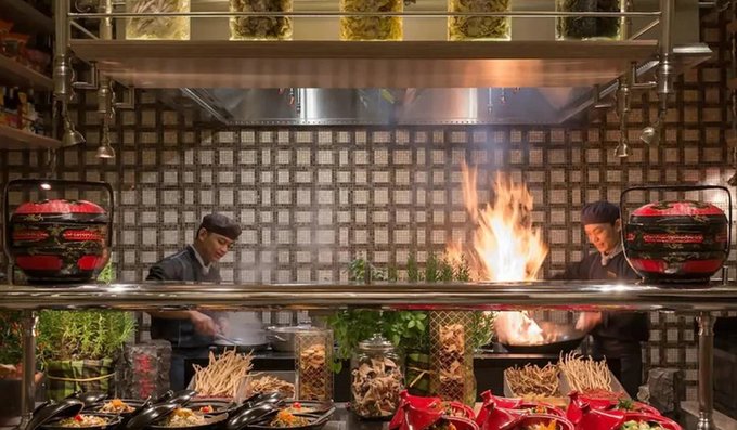 Top 8 nhà hàng Malaysia khiến khách du lịch mê đắm 