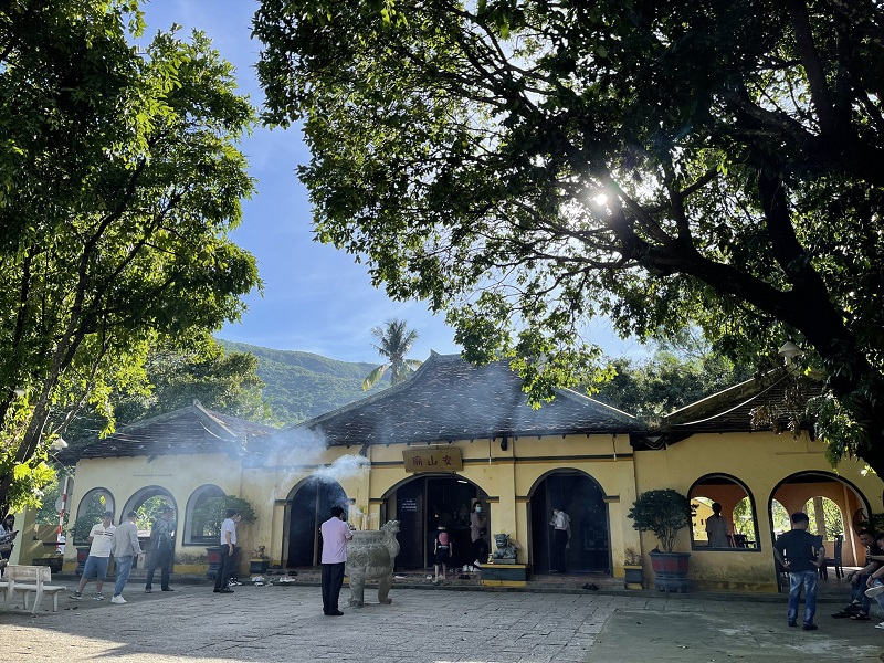Top 5 địa điểm tâm linh nổi tiếng trong tour du lịch Côn Đảo