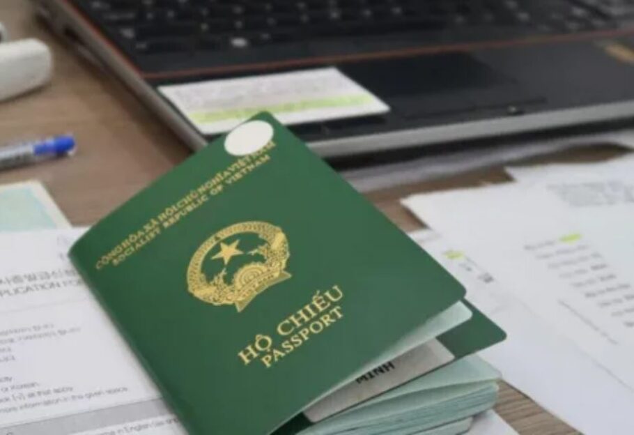 Làm hộ chiếu không cần sổ hộ khẩu