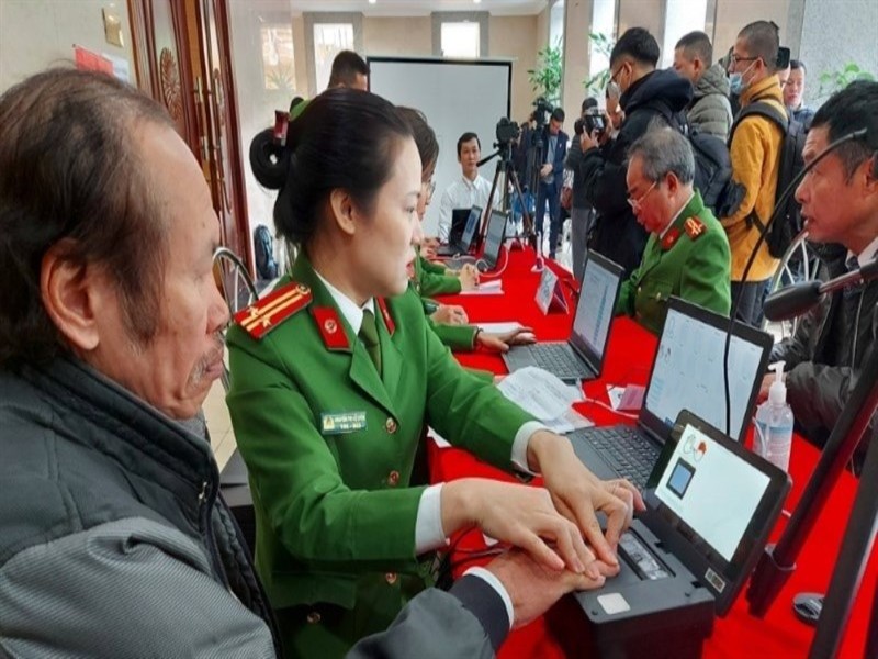 làm lại CCCD cần giấy tờ gì